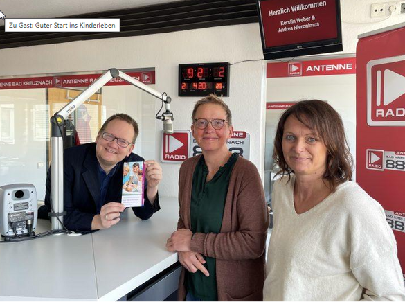 Hebammen des Projektes Guter Start ins Kinderleben-Stiftung kreuznacher diakonie im Radio-Studio Antenne Bad Kreuznach